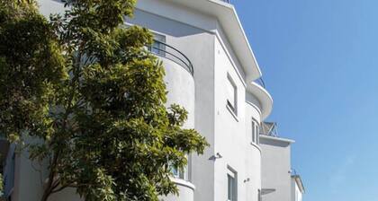 Charming Estoril Guesthouse B&B