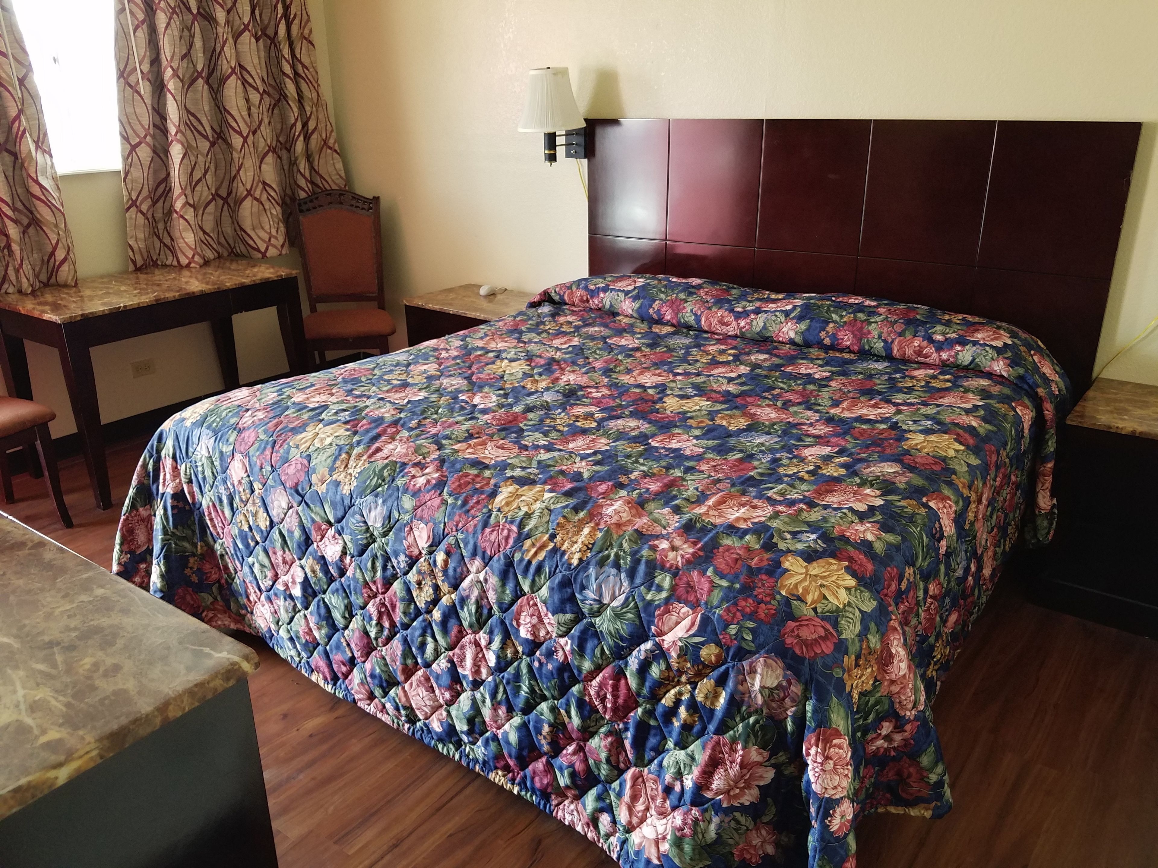 Wifi gratis y ropa de cama 