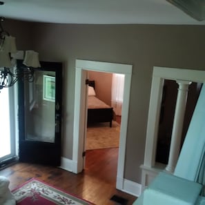 Interior - The Gate House (Lancaster)