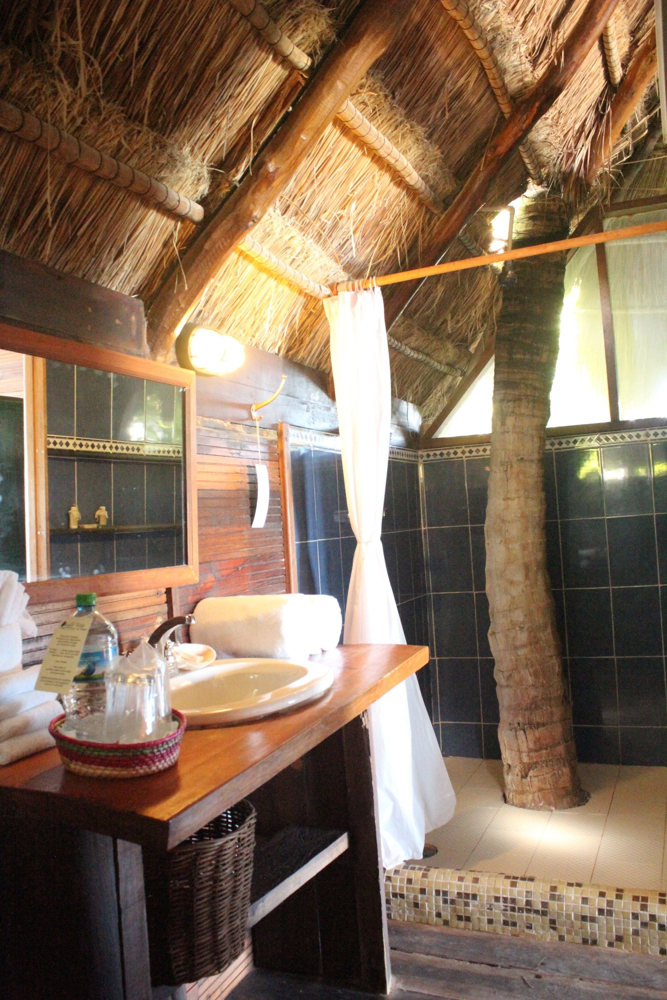 ola suite ocean view | bathroom | towels, soap, shampoo, toilet paper