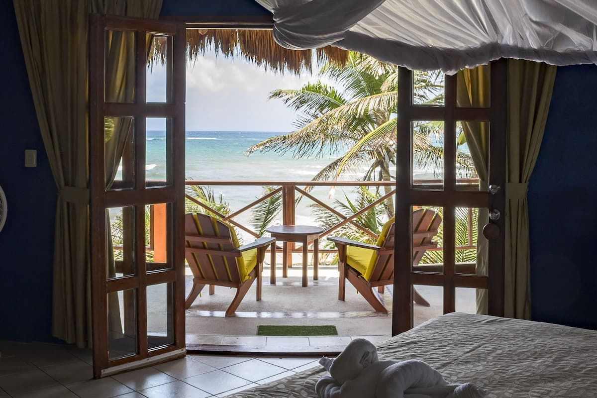 extasis corazón suite | 1 bedroom, in-room safe, individually decorated, individually furnished