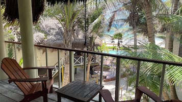 Luna Nueva Suite AC Room from 9pm to 8am | Terrace/patio
