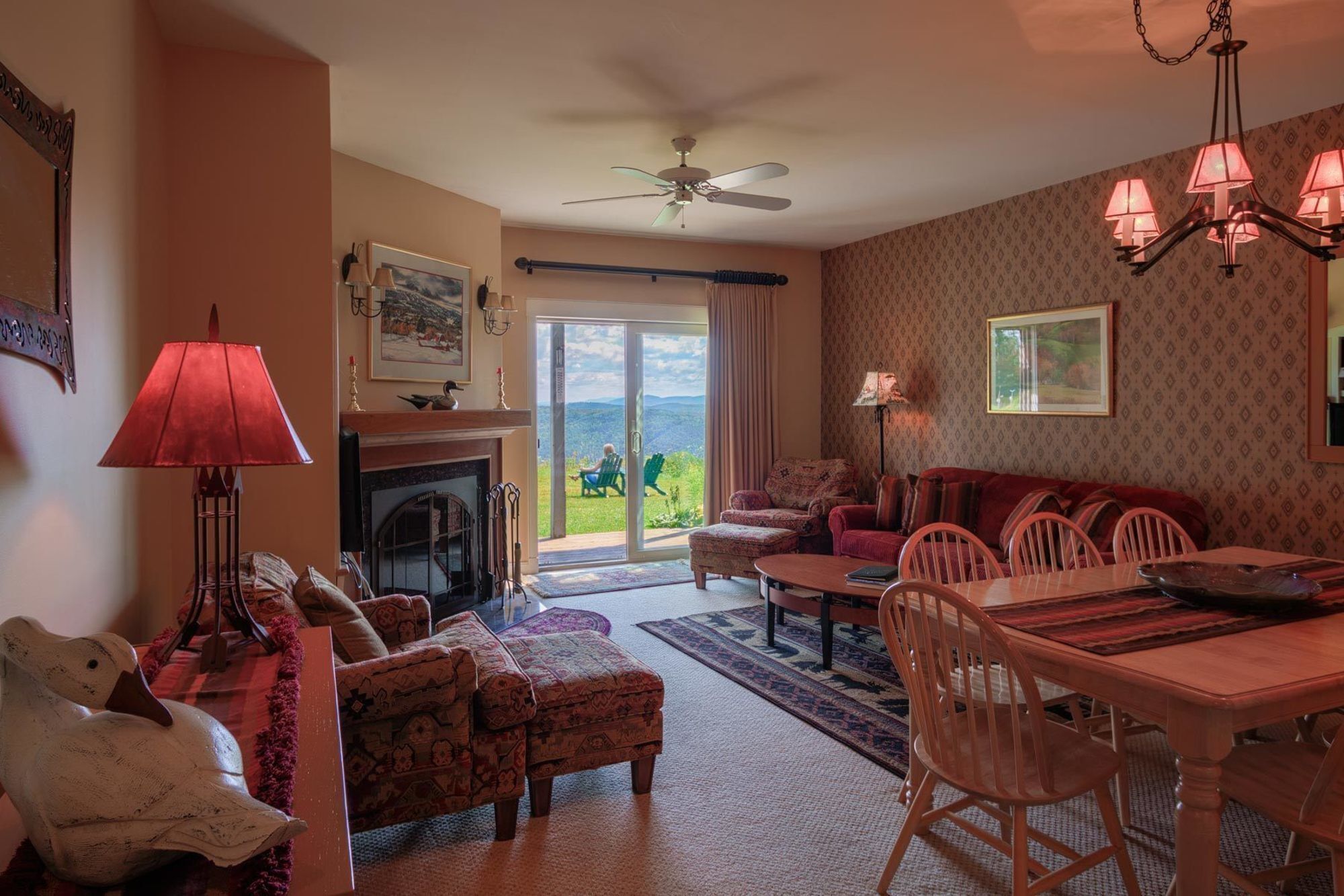 Suite, 2 Bedrooms (Grand) | Living area