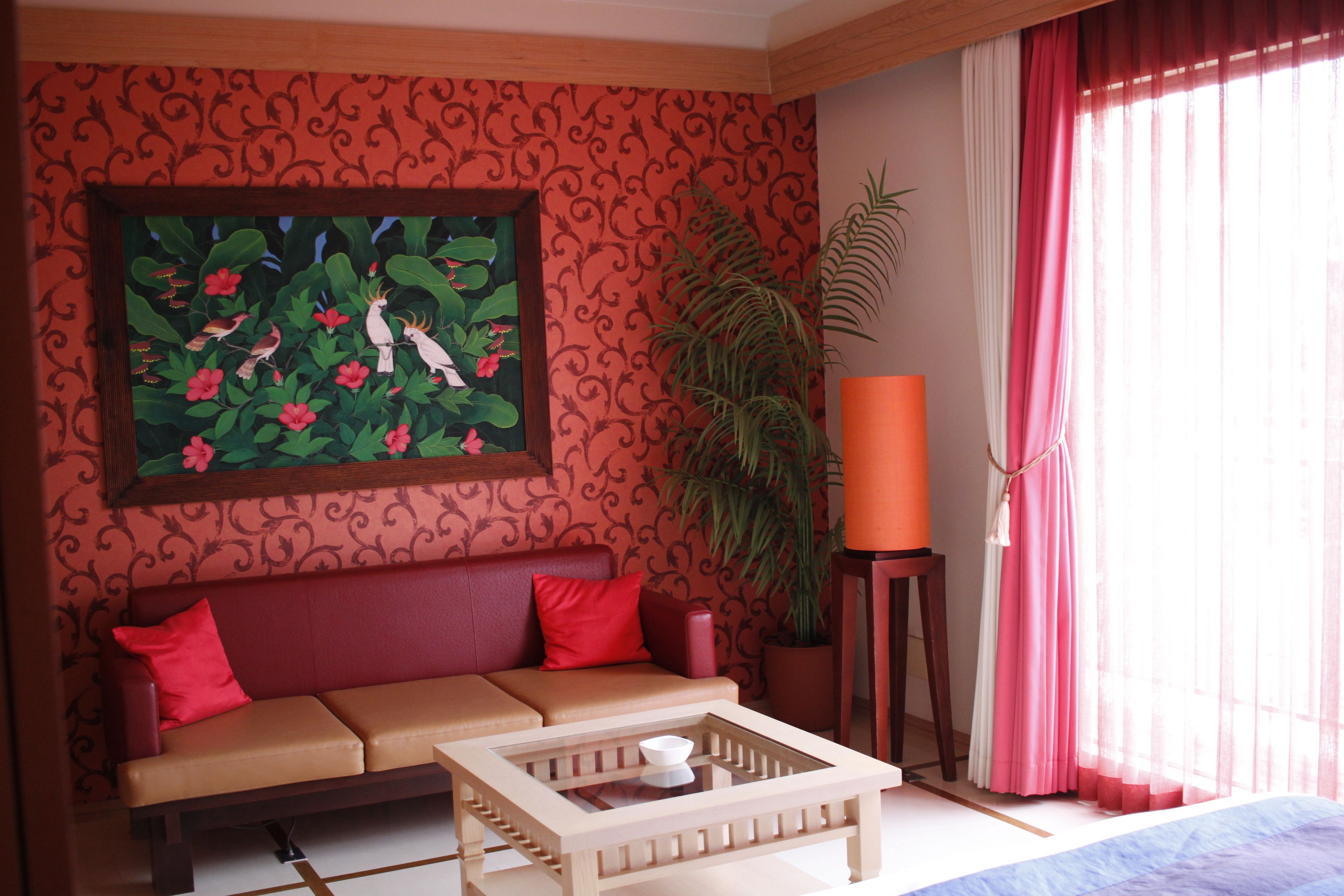 blackout curtains, free wifi, bed sheets