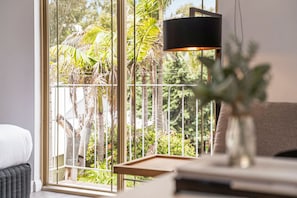 Standaard studio suite, bad | 1 slaapkamer, luxe beddengoed, een bureau, een laptopwerkplek