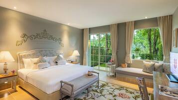 Terrace Garden | Minibar, in-room safe, desk, soundproofing