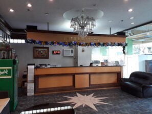 Lobby - Metro Park Hotel Cebu City (Cebu City)
