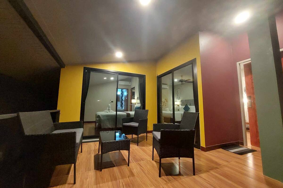 deluxe villa | terrace/patio