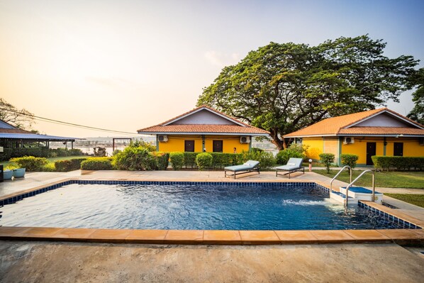 Outdoor pool, pool loungers