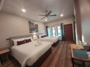 Premium bedding, minibar, in-room safe, desk - Khong Chiam Orchid Riverside Resort (Khong Chiam)