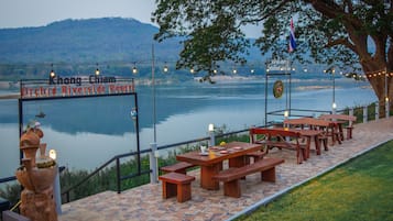 Aperto a colazione, pranzo e cena