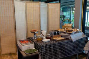 Daily buffet breakfast for a fee - Khong Chiam Orchid Riverside Resort (Khong Chiam)