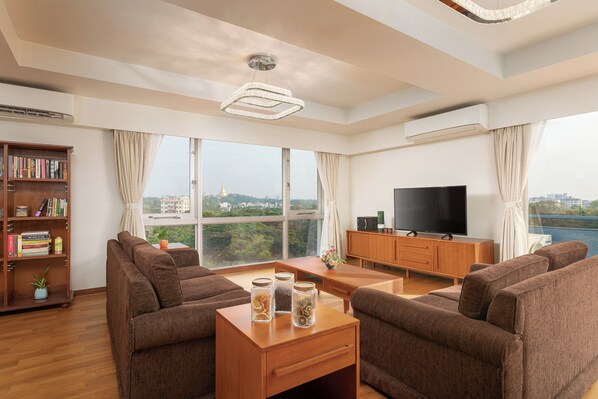 Apartment, 2 Bedrooms | Living room