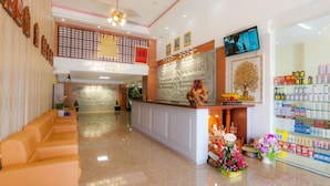 Lobby - Seventh Heaven Hotel and High Bar (Phnom Penh)