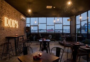 Lounge - Odua Weston Jambi (Jambi)
