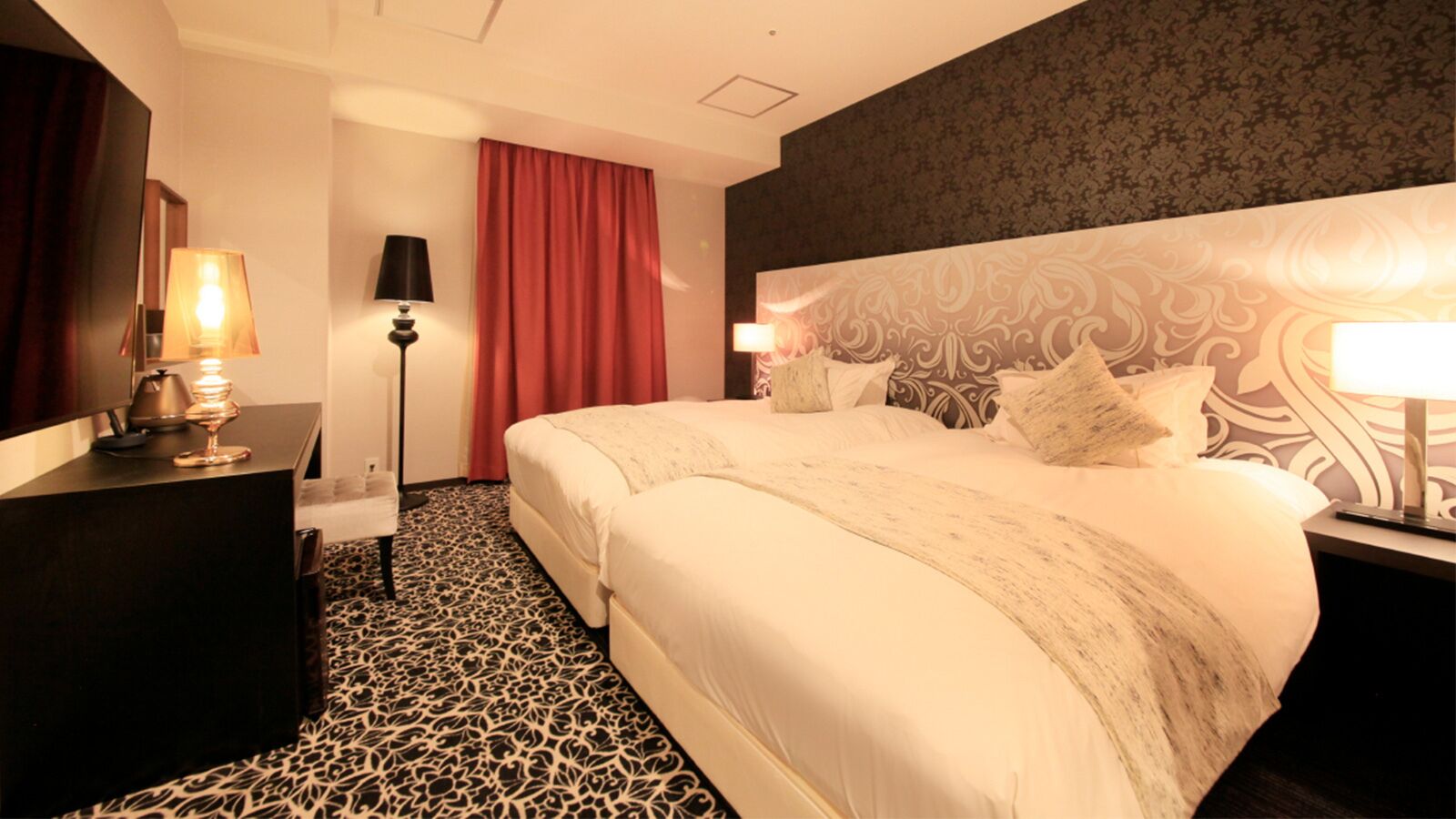 Premium bedding, desk, free WiFi, bed sheets