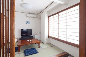 Standard Twin Room - Shin-Okubo Sekitei Hotel (Tokyo)