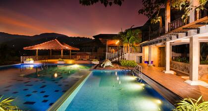 Serendip Stone Hotel and Bungalow