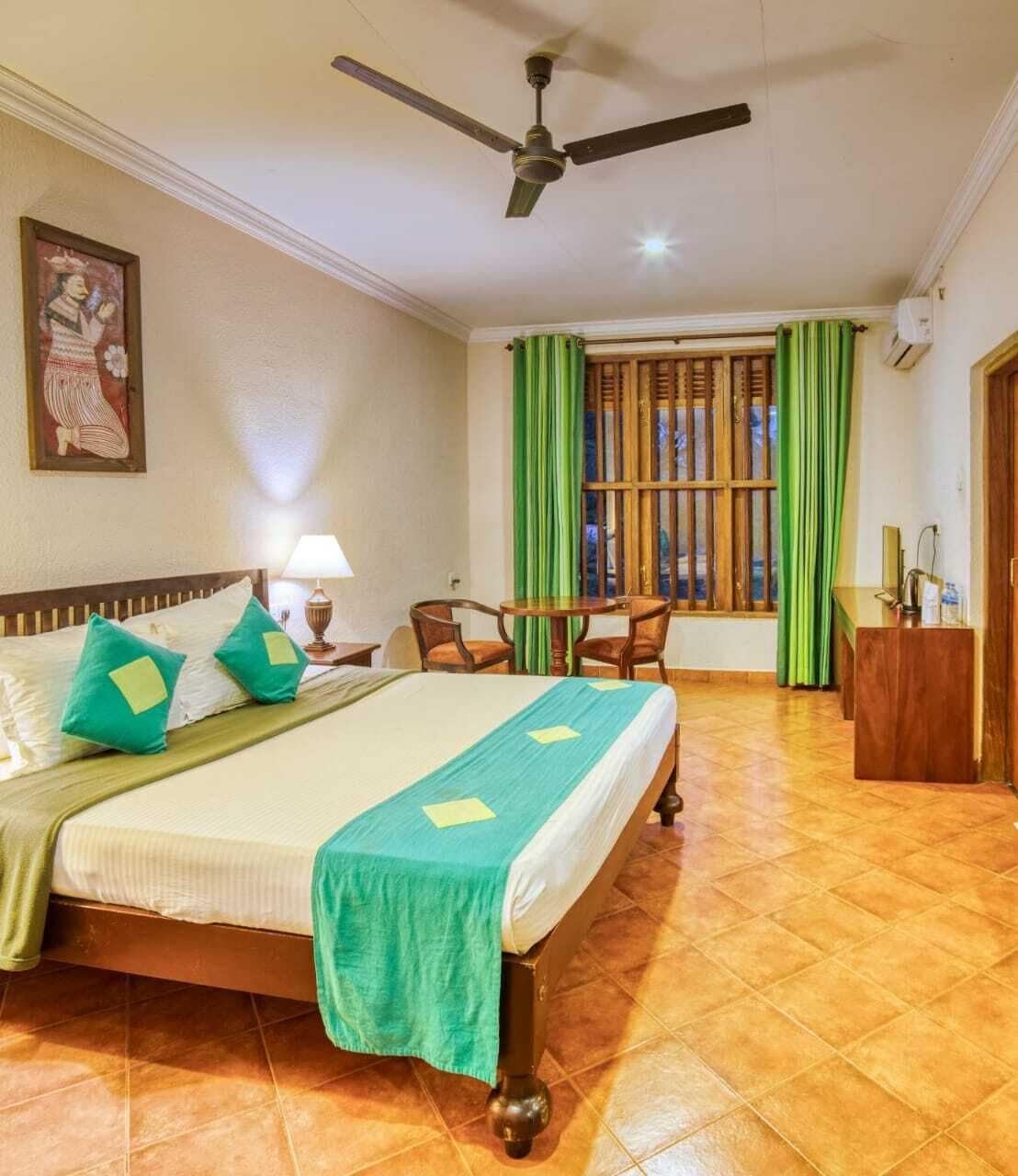 In-room safe, desk, iron/ironing board, wheelchair access