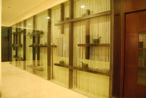 Business Room | Premium bedding, minibar, in-room safe, desk - Royal Park (Kakinada)