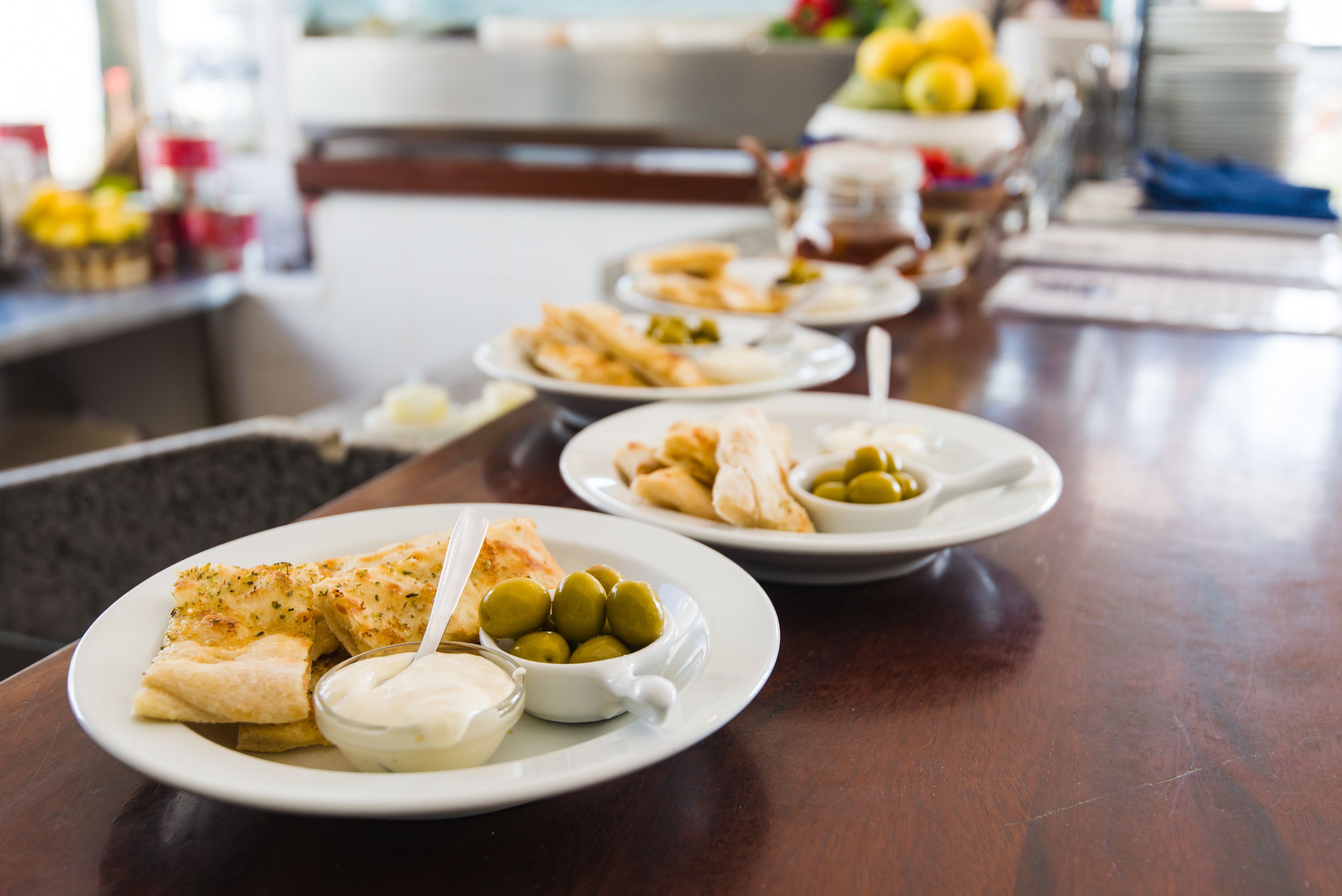 Daily continental breakfast (EUR 8 per person)