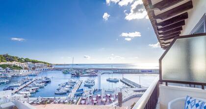 Hostal Port Corona