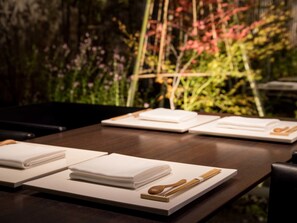 Der serveres aftensmad