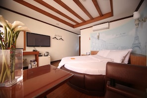 Deluxe Room, 1 Bedroom, Beach View