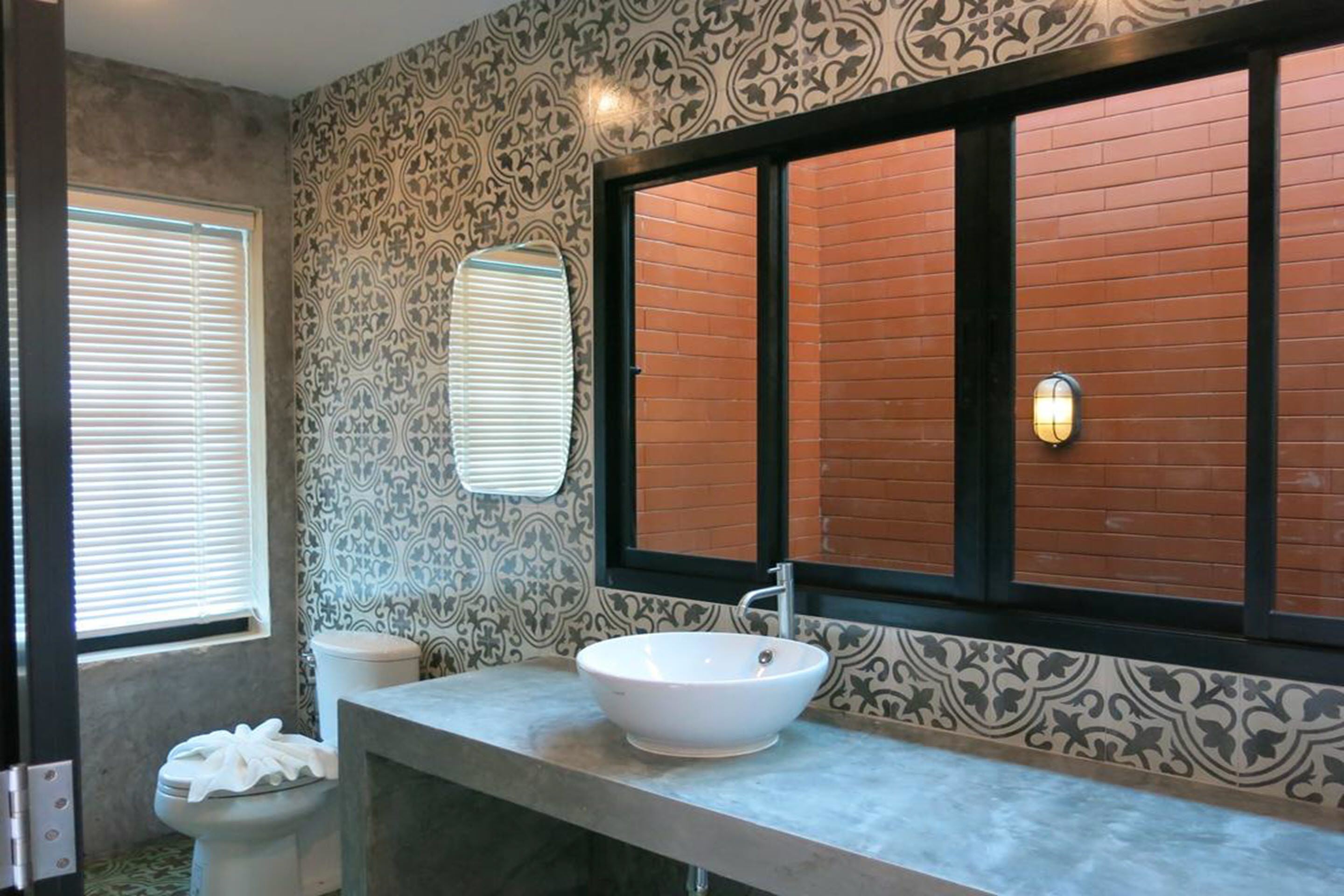 duplex ground floor | bathroom | shower, rainfall showerhead, free toiletries, hair dryer