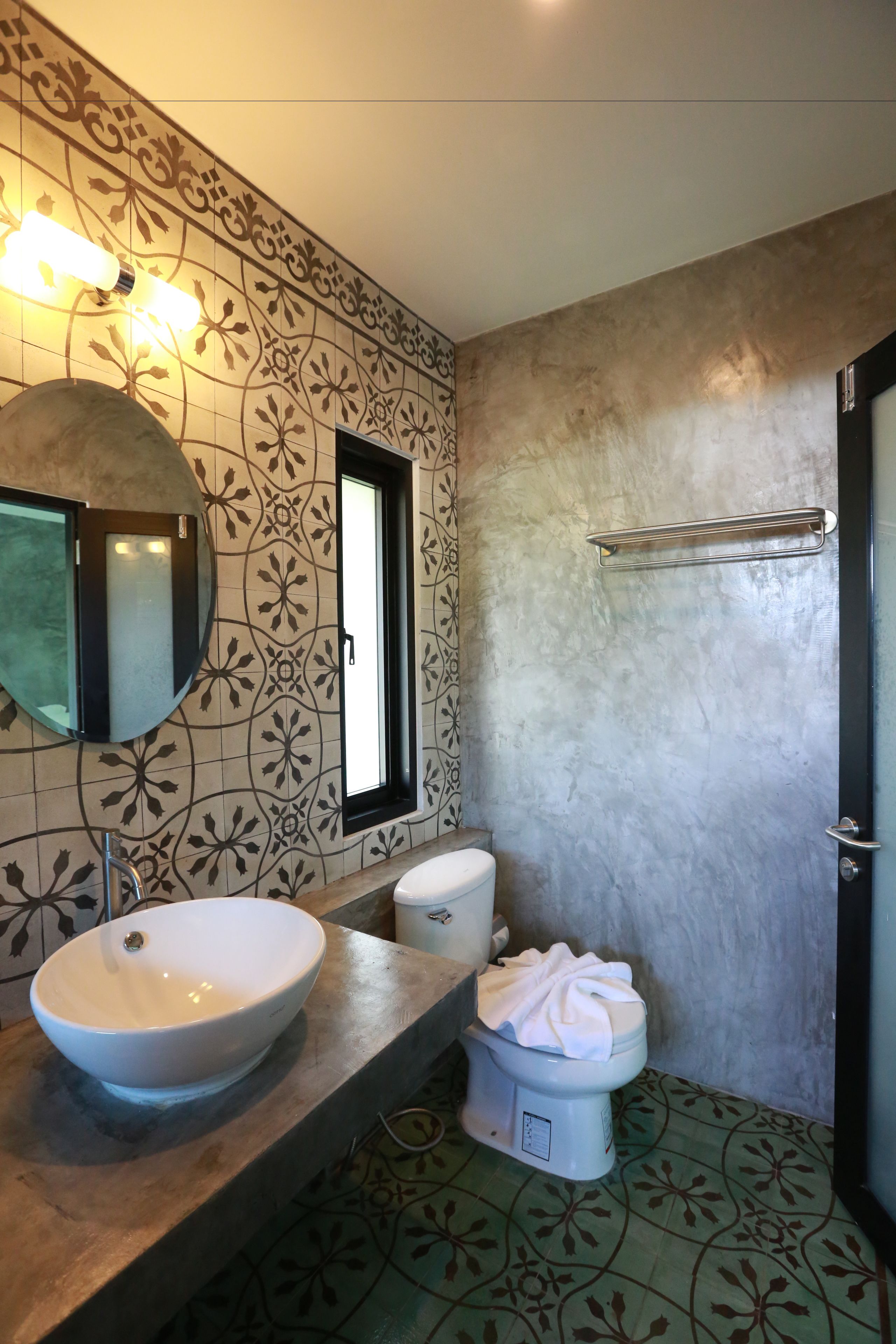 family villa | bathroom | shower, rainfall showerhead, free toiletries, hair dryer