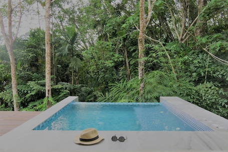 Private Pool Grand Villa | Hypo-allergenic bedding, minibar, in-room safe, individually decorated. Mook Lamai Resort and Spa