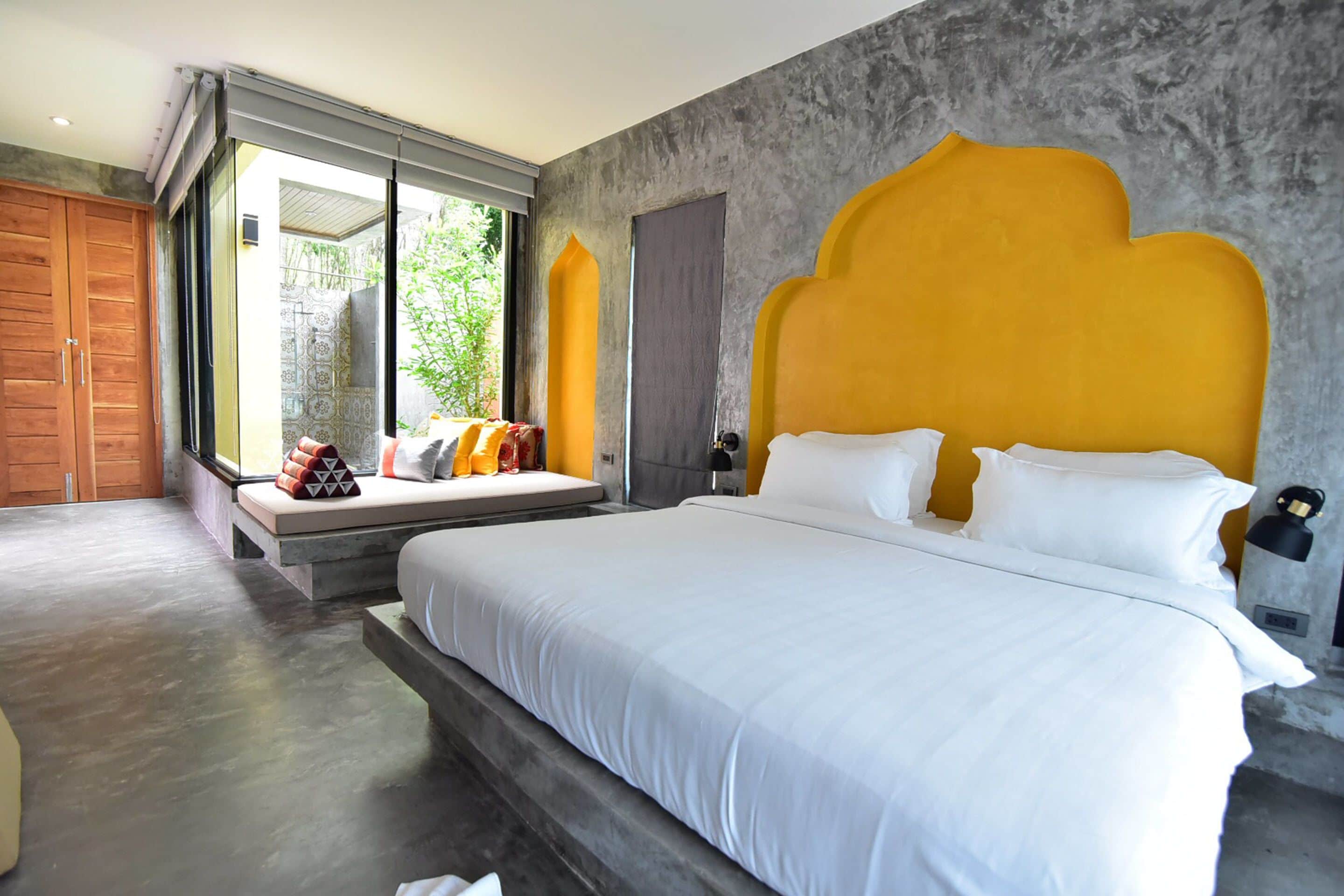 private horizon pool villa | hypo-allergenic bedding, minibar, in-room safe, desk