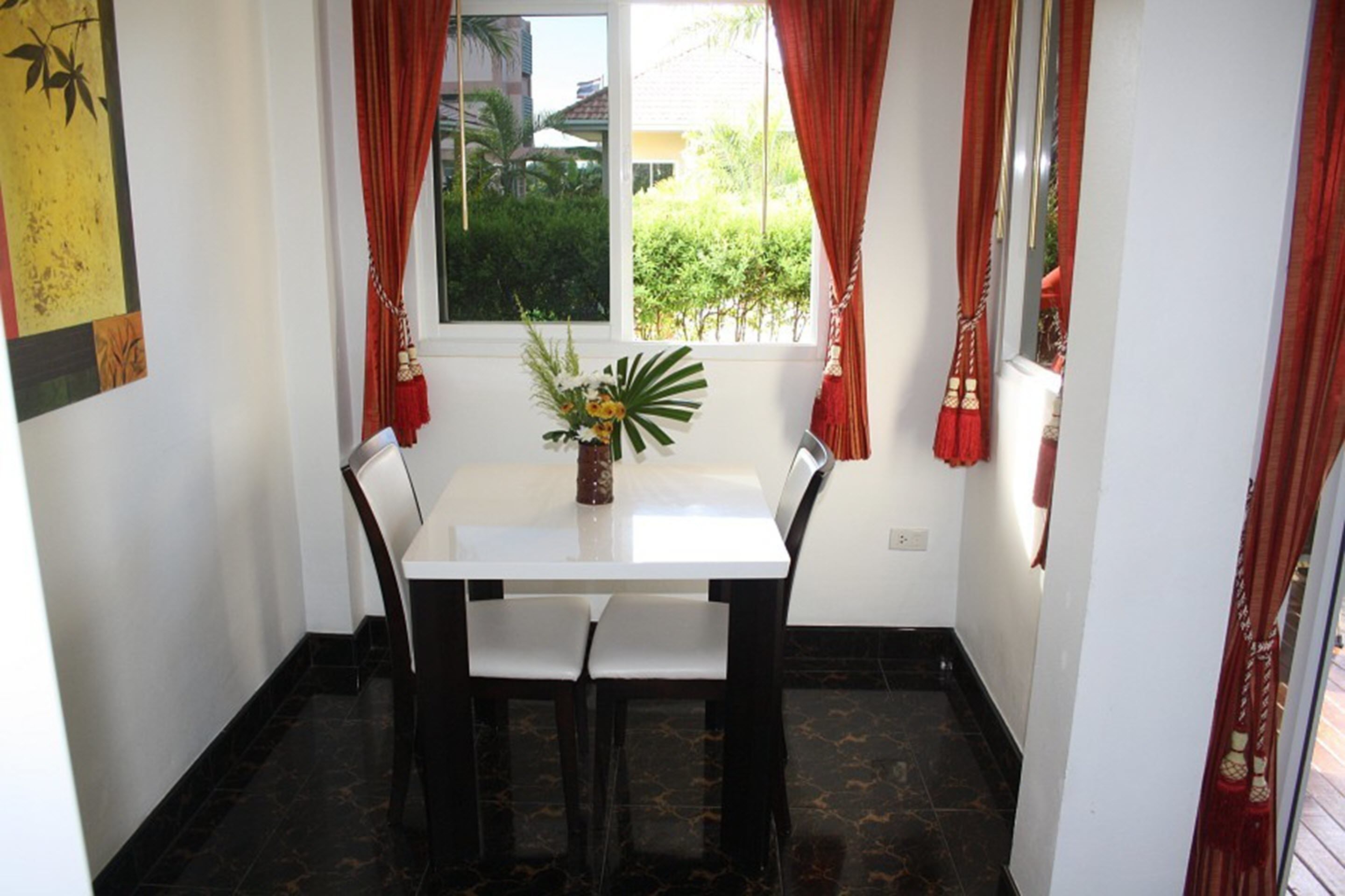 standard bungalow | in-room dining