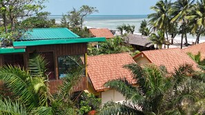 Panoramic Tree House