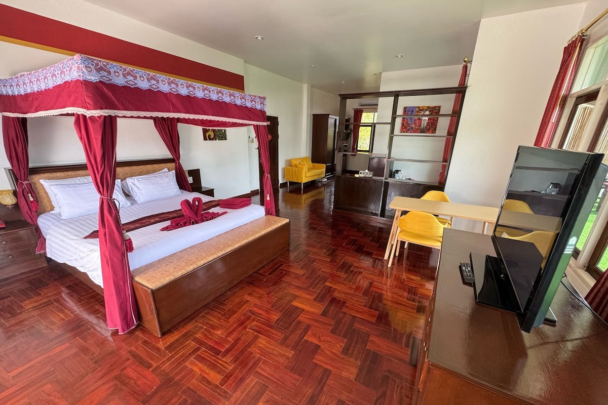 Seaview Apartment