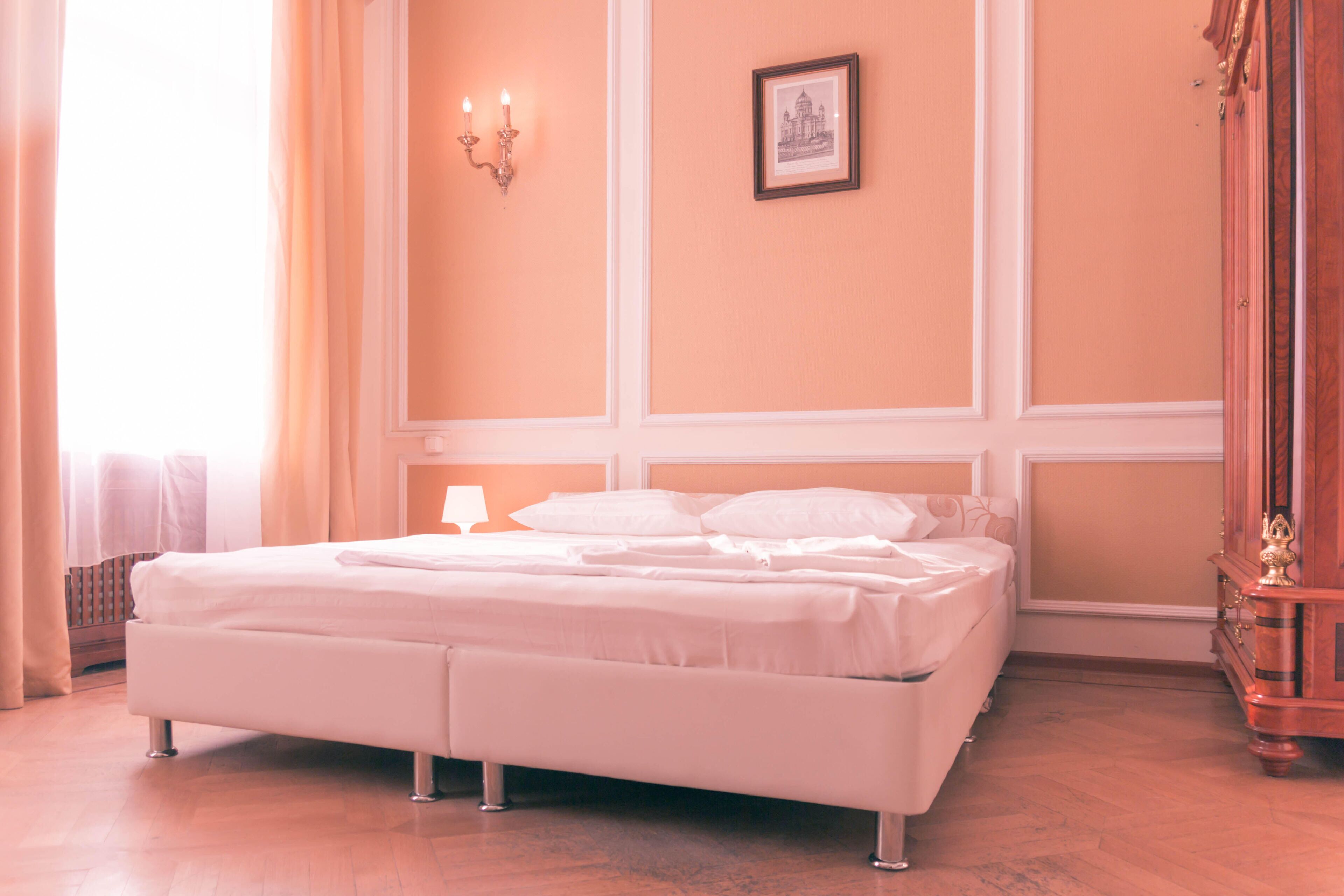 Classic Studio, Non Smoking, Kitchenette | Desk, iron/ironing board, free WiFi, bed sheets