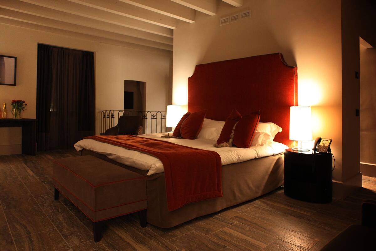 Premium bedding, down comforters, Select Comfort beds, minibar