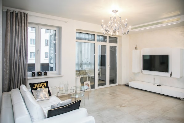 Leilighet – premium (6, Storozhovskaya Street) | Oppholdsområde | LED-TV