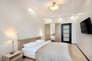Luxury Apartment, 2 Bedrooms (46, Prospekt Nezavisimosti) | Premium bedding, iron/ironing board, free WiFi, bed sheets - MinskHouse Apartments (Minsk)