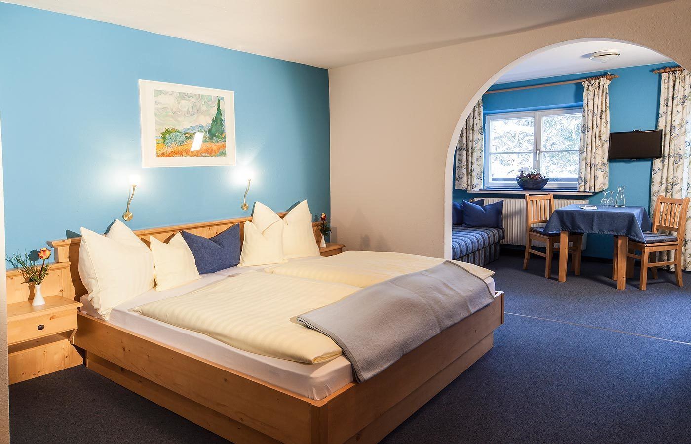 family room, balcony | hypo-allergenic bedding, iron/ironing board, free rollaway beds