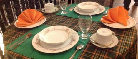 Breakfast, lunch, dinner served; international cuisine