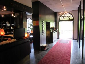 Interior entrance - Hotel Lindenhof (Koenigstein)