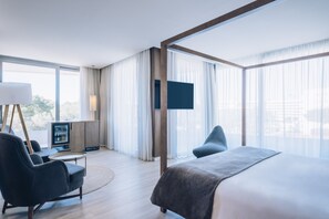 Premium bedding, minibar, in-room safe, individually decorated - Iberostar Selection Llaut Palma - Adults Only (Palma de Mallorca)