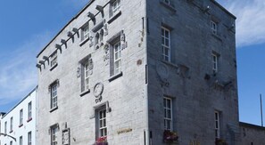 Exterior - Galway Luxury Seaview Apartments (Galway)