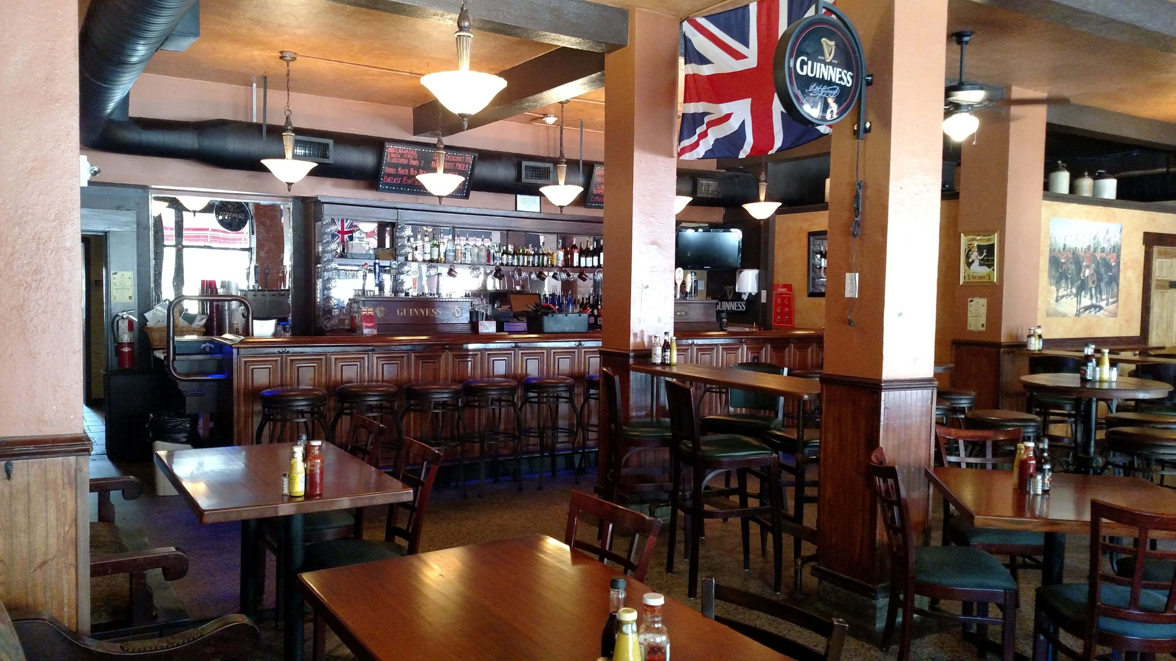 2 か所のバー / ラウンジ