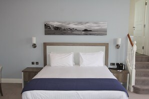 In-room safe, desk, iron/ironing board, free WiFi - Yarrow Hotel (Broadstairs)