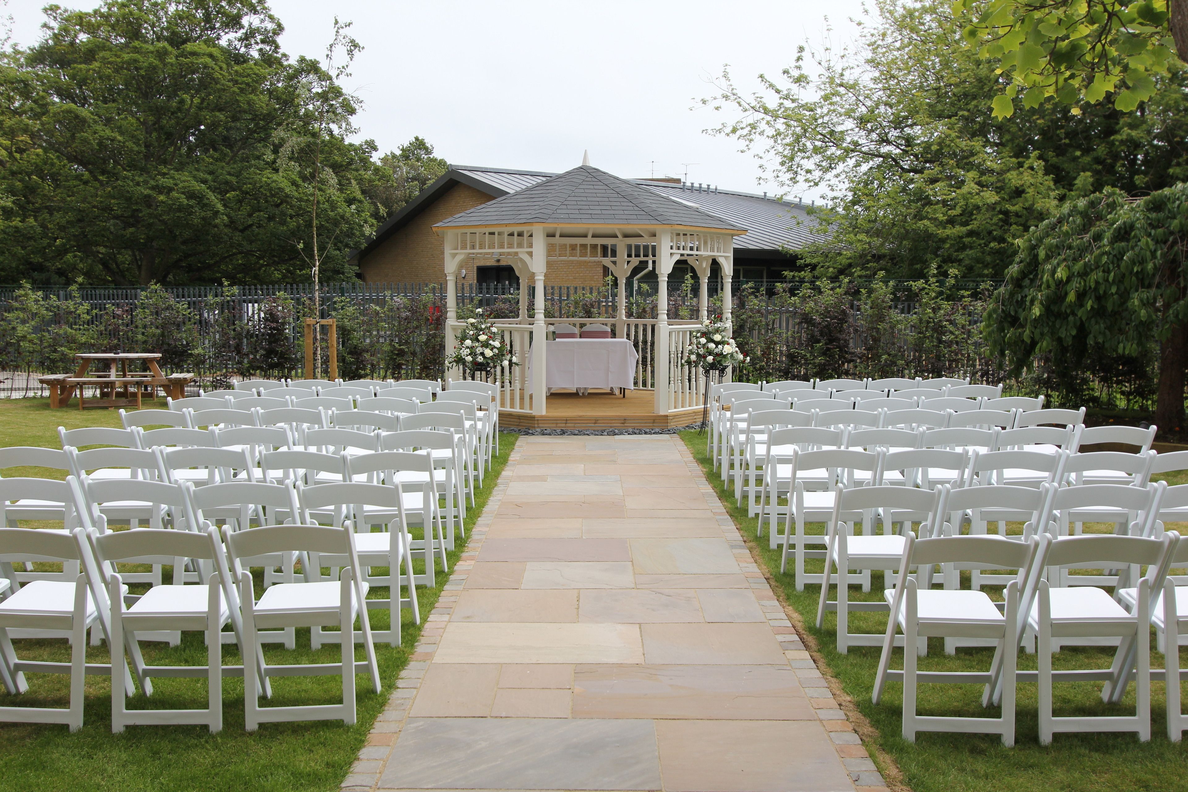 Photo - Yarrow Hotel