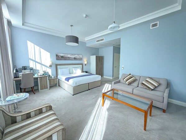 Junior Suite, 1 Bedroom | In-room safe, desk, iron/ironing board, free WiFi - Yarrow Hotel (Broadstairs)