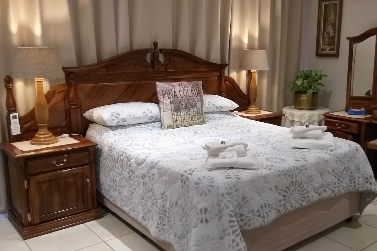 Suite (Upstairs Suite 4) | Cadar kapas Mesir, peralatan tempat tidur premium, gebar bulu kapas