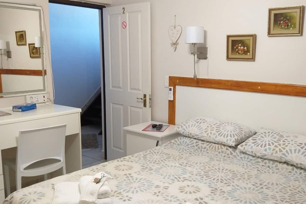 Standard Double Room (Standard Double Room 2) | Cadar kapas Mesir, peralatan tempat tidur premium, gebar bulu kapas